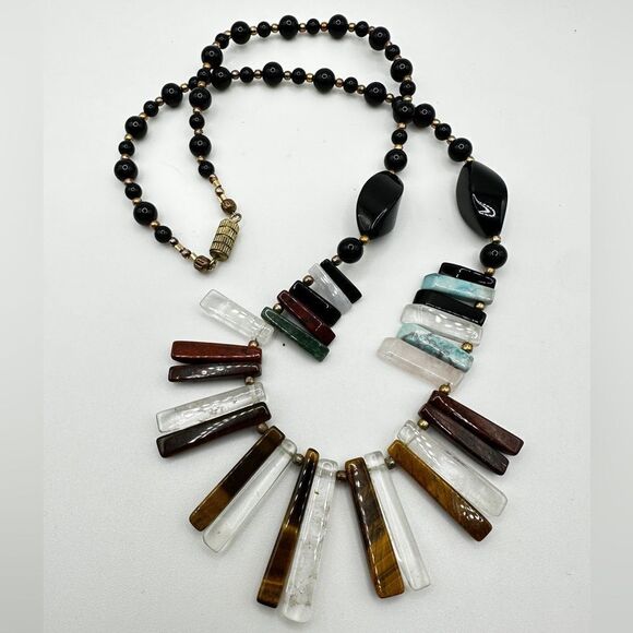 20" VTG multi-gemstone bib-style with brass/antiqued gold tone beads necklace! - Picture 2 of 12